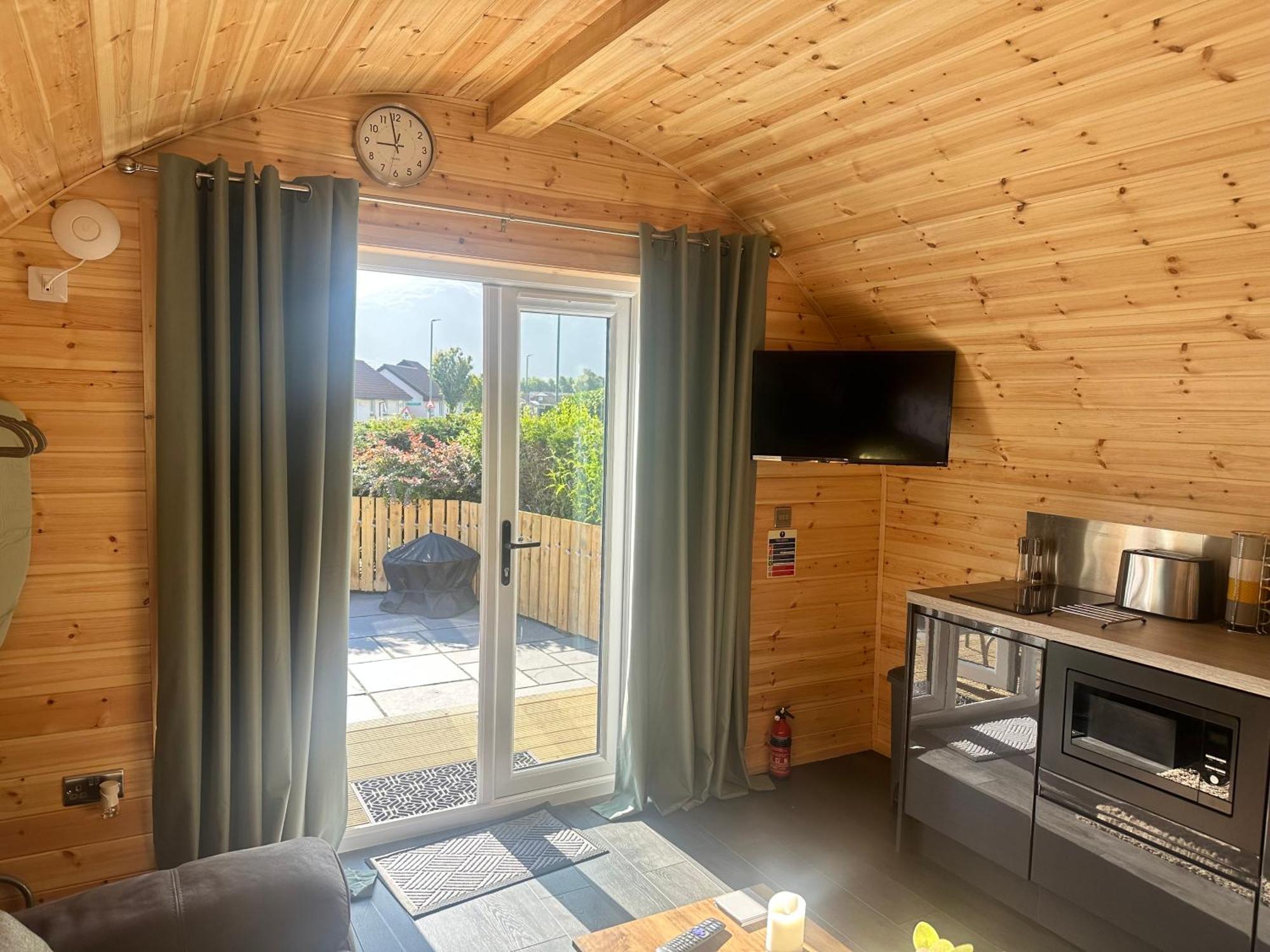 Coolsythe Pod Apartment Caol ภายนอก รูปภาพ