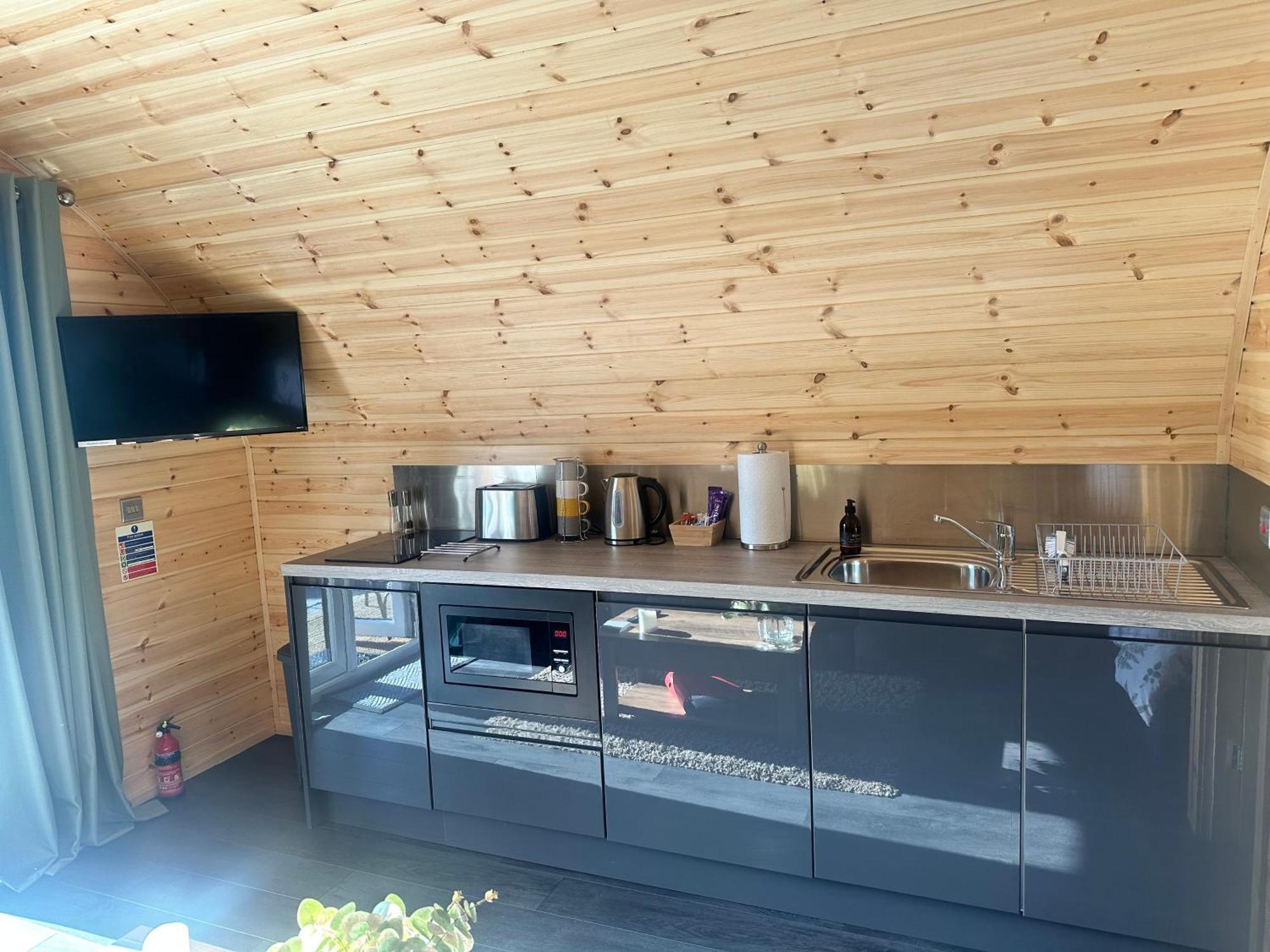 Coolsythe Pod Apartment Caol ภายนอก รูปภาพ