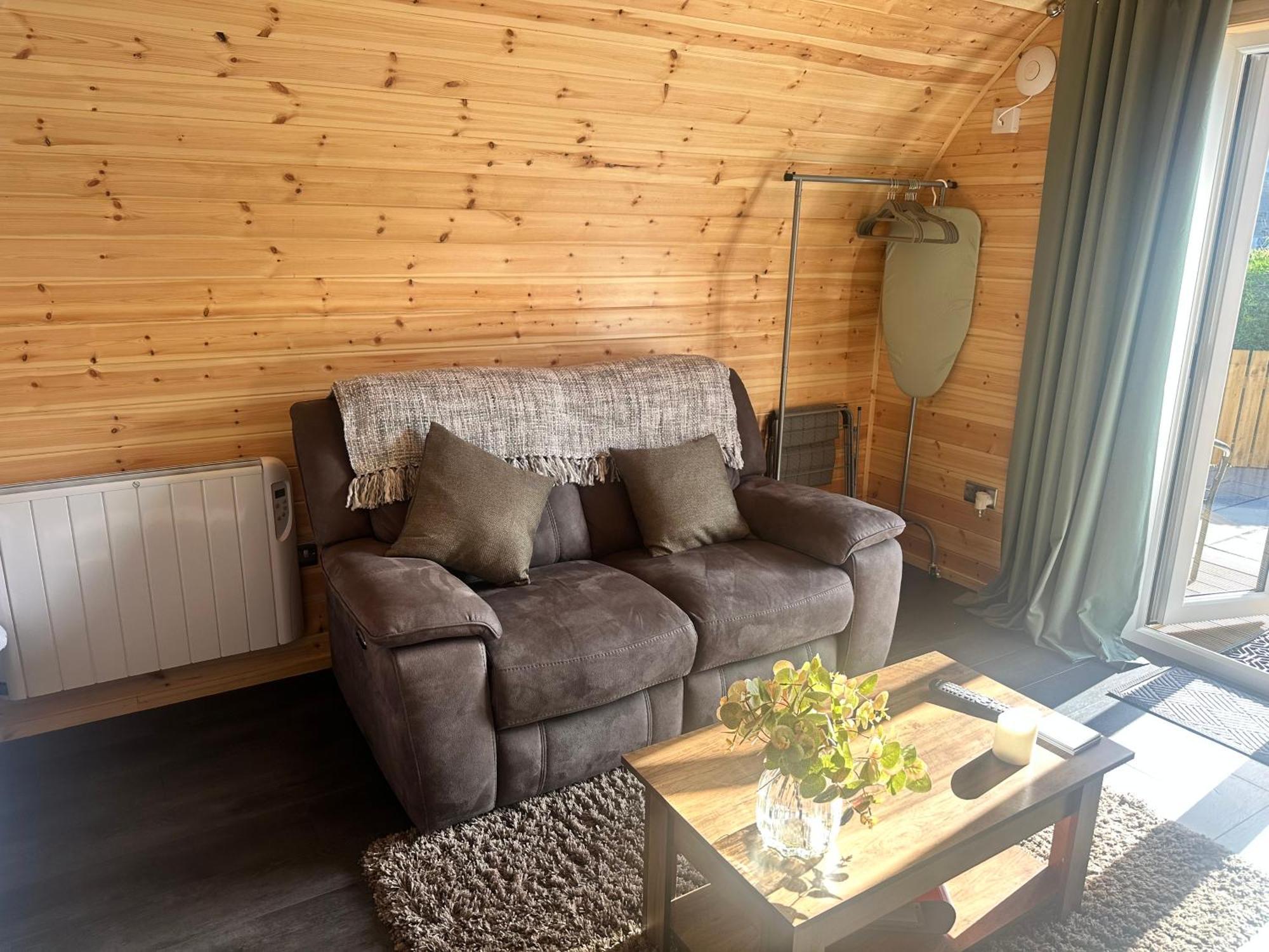 Coolsythe Pod Apartment Caol ภายนอก รูปภาพ